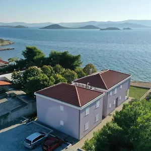 rezervirajte ovdje